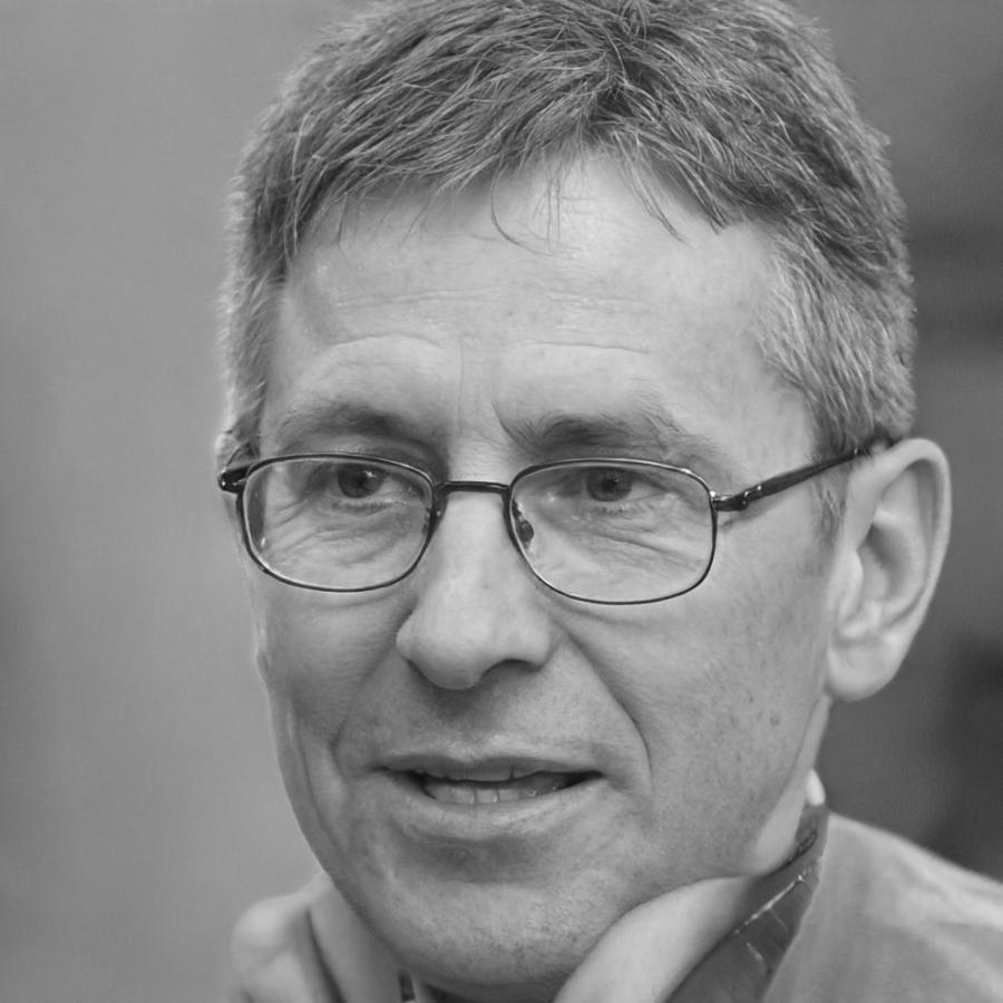 Finanztrainer Henrik Becker